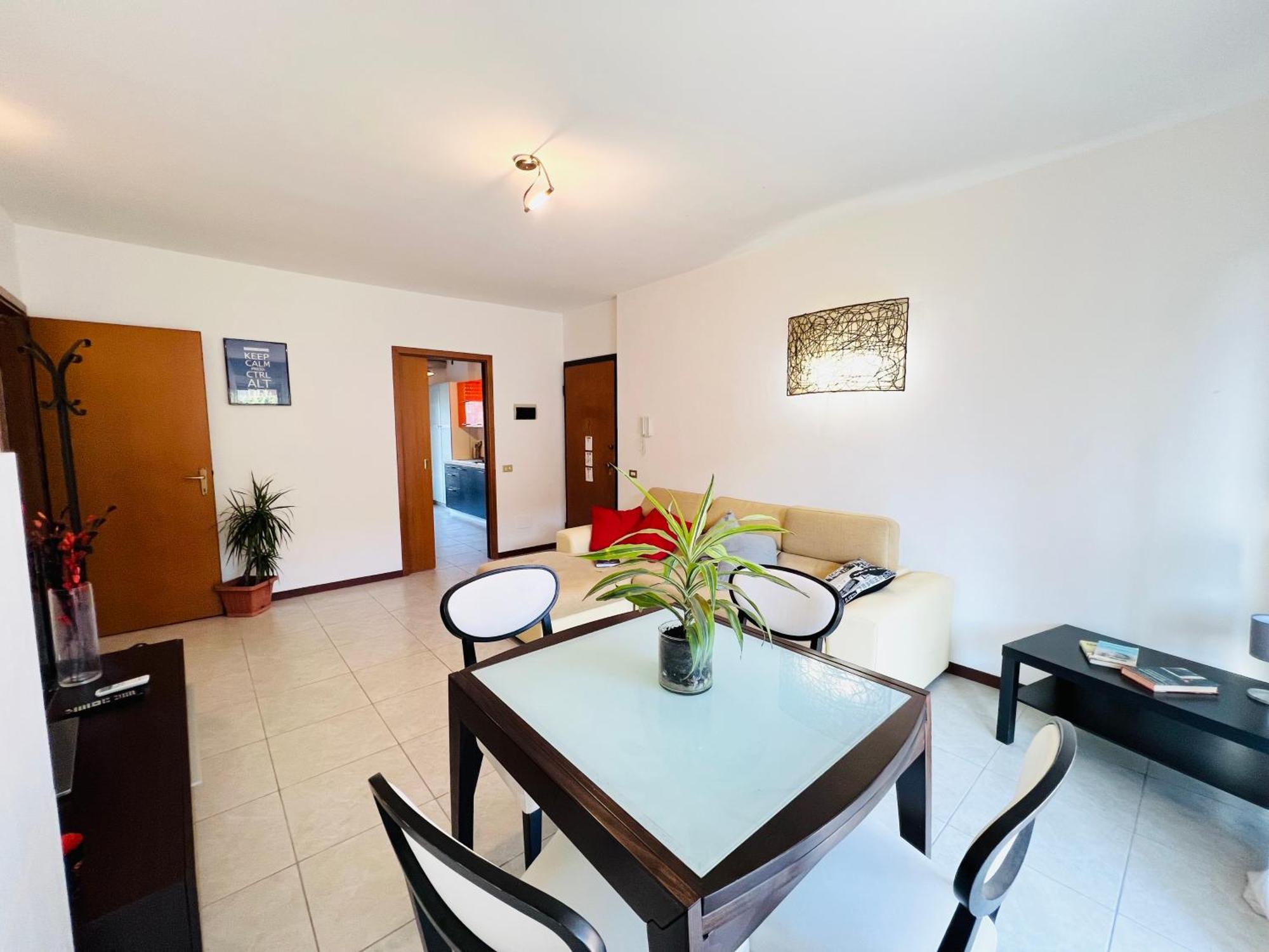 Very Big With 2 Balcony In Navigli District * Milan